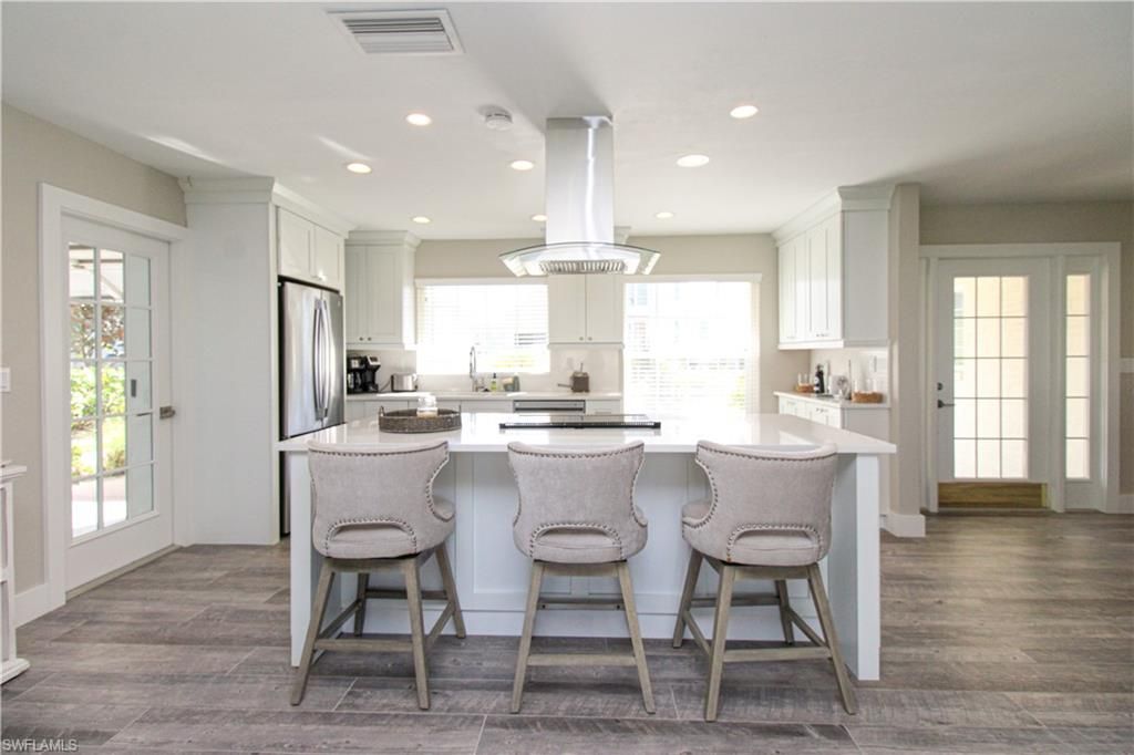 1353 Pelican Ave, Naples, FL 34102 Photo