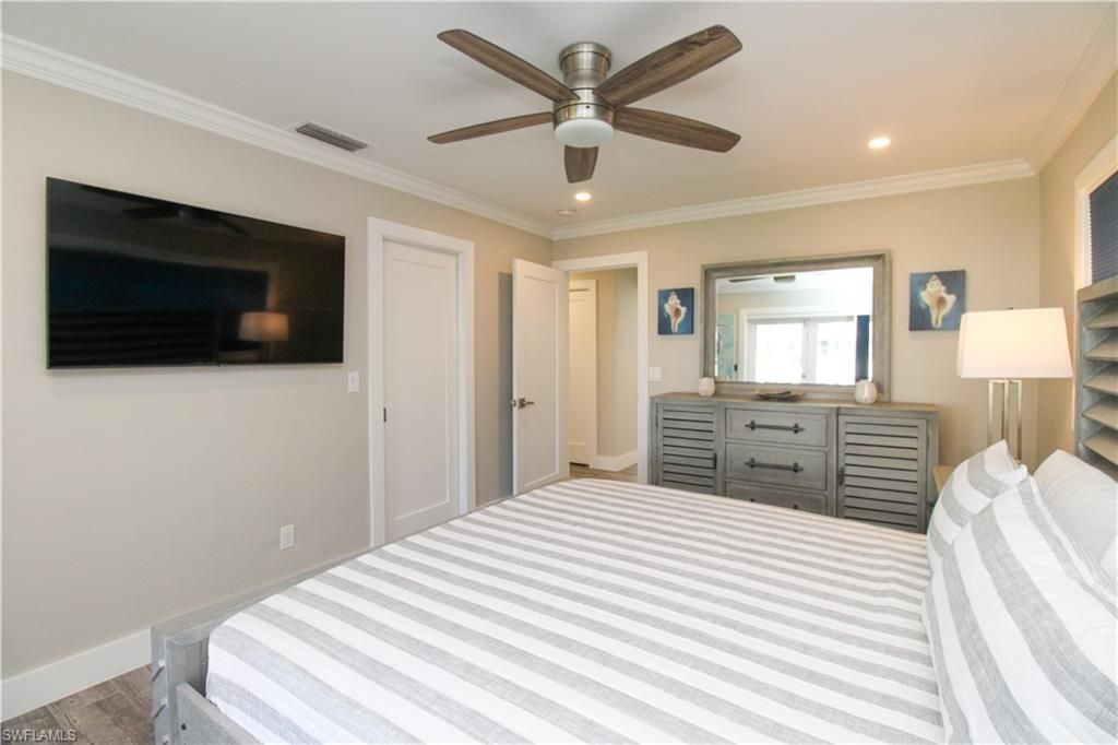 1353 Pelican Ave, Naples, FL 34102 Photo