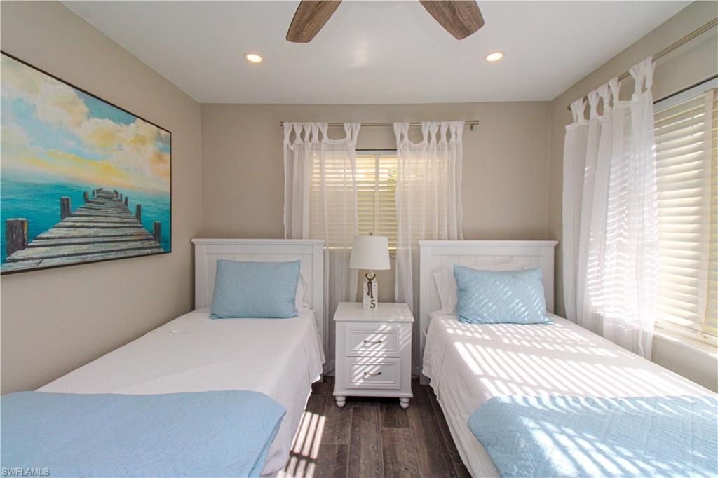 1353 Pelican Ave, Naples, FL 34102 Photo