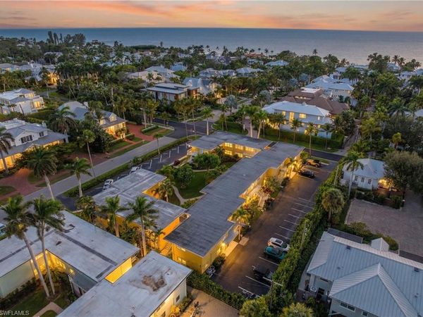 207 8th AVE S, Unit 207A, NAPLES, FL 34102