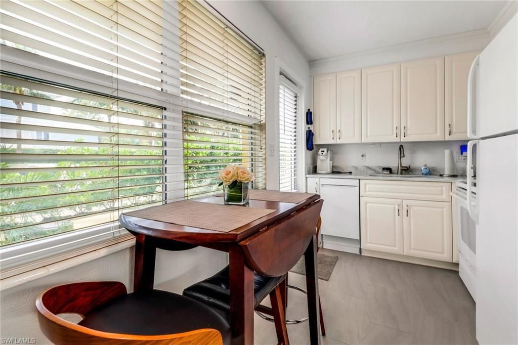 207 8th Ave S, Unit 207A, Naples, FL 34102 Photo