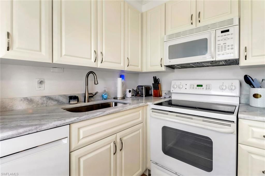 207 8th Ave S, Unit 207A, Naples, FL 34102 Photo