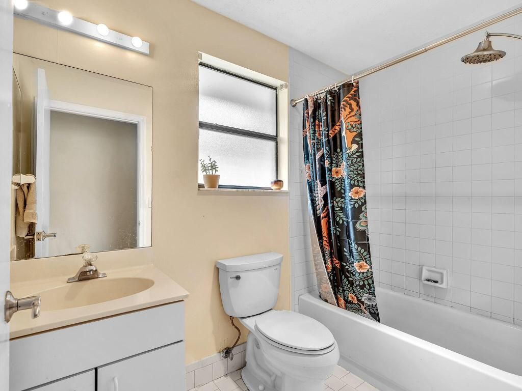 1045 NW 18th Avenue, Delray Beach, FL 33445 Photo