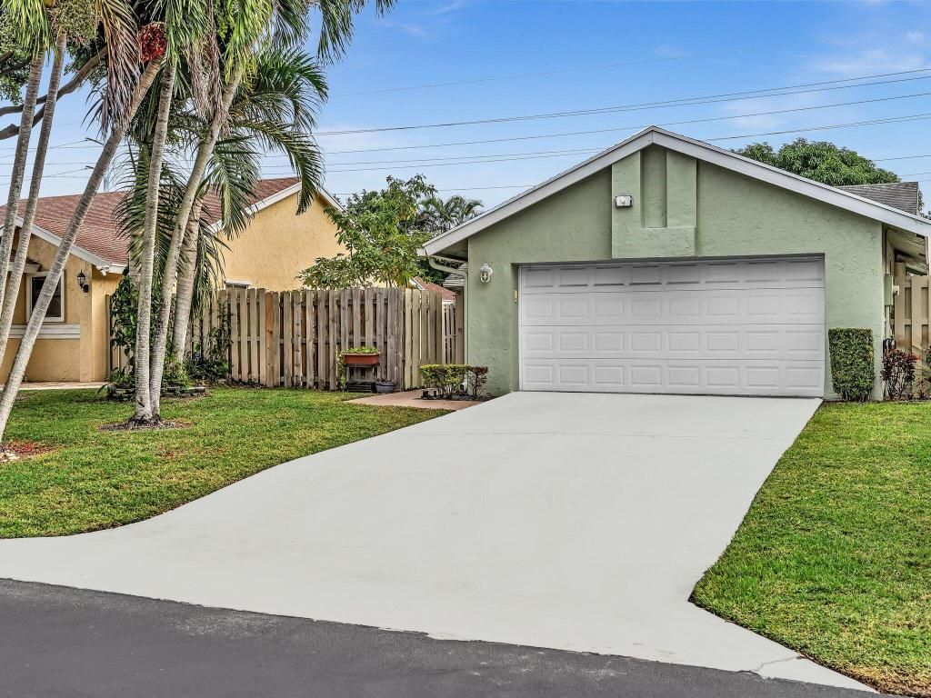 1045 NW 18th Avenue, Delray Beach, FL 33445 Photo