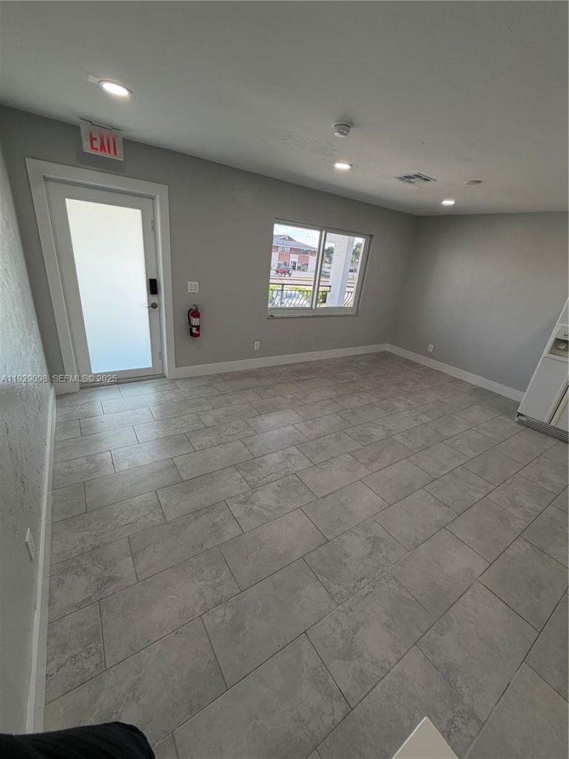 2700 Evans Ave, Unit 5, Fort Myers, FL 33901 Photo