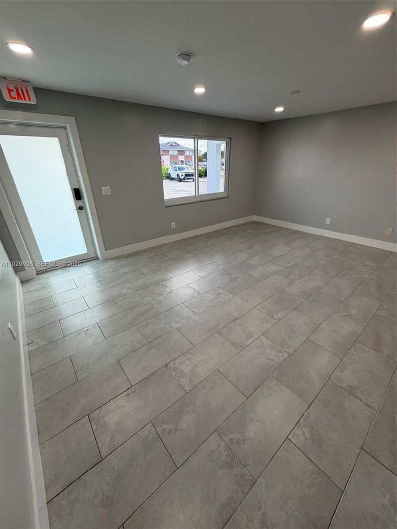 2700 Evans Ave, Unit 5, Fort Myers, FL 33901 Photo