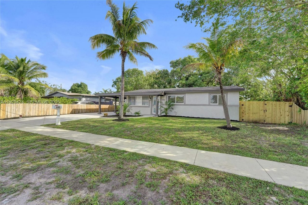 680 SW 29th Ter, Fort Lauderdale, FL 33312 Photo