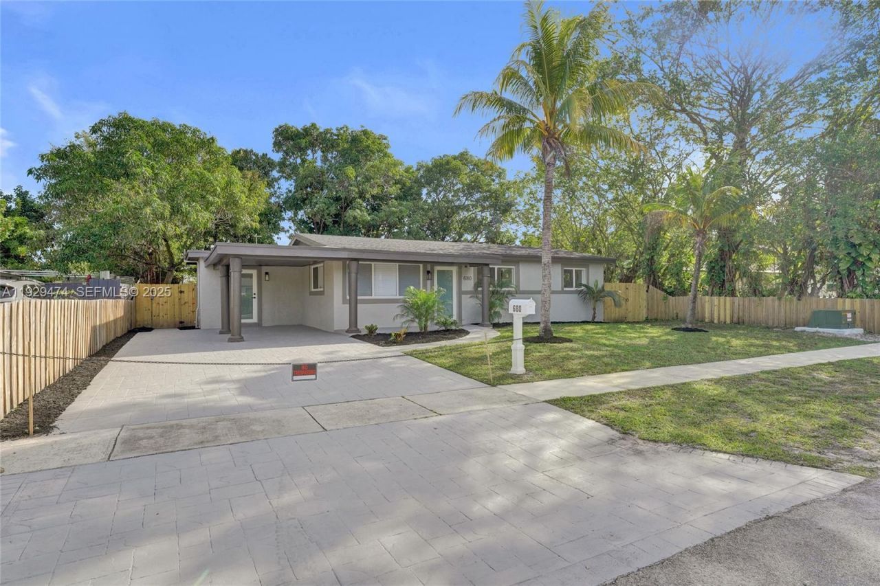 680 SW 29th Ter, Fort Lauderdale, FL 33312 Photo