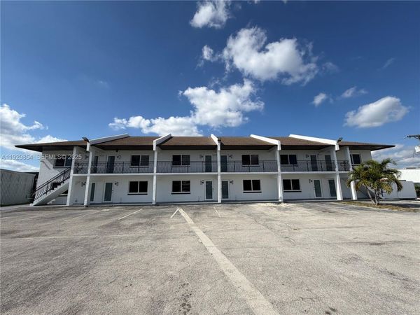 2700 EVANS, Unit 6, Fort Myers, FL 33901