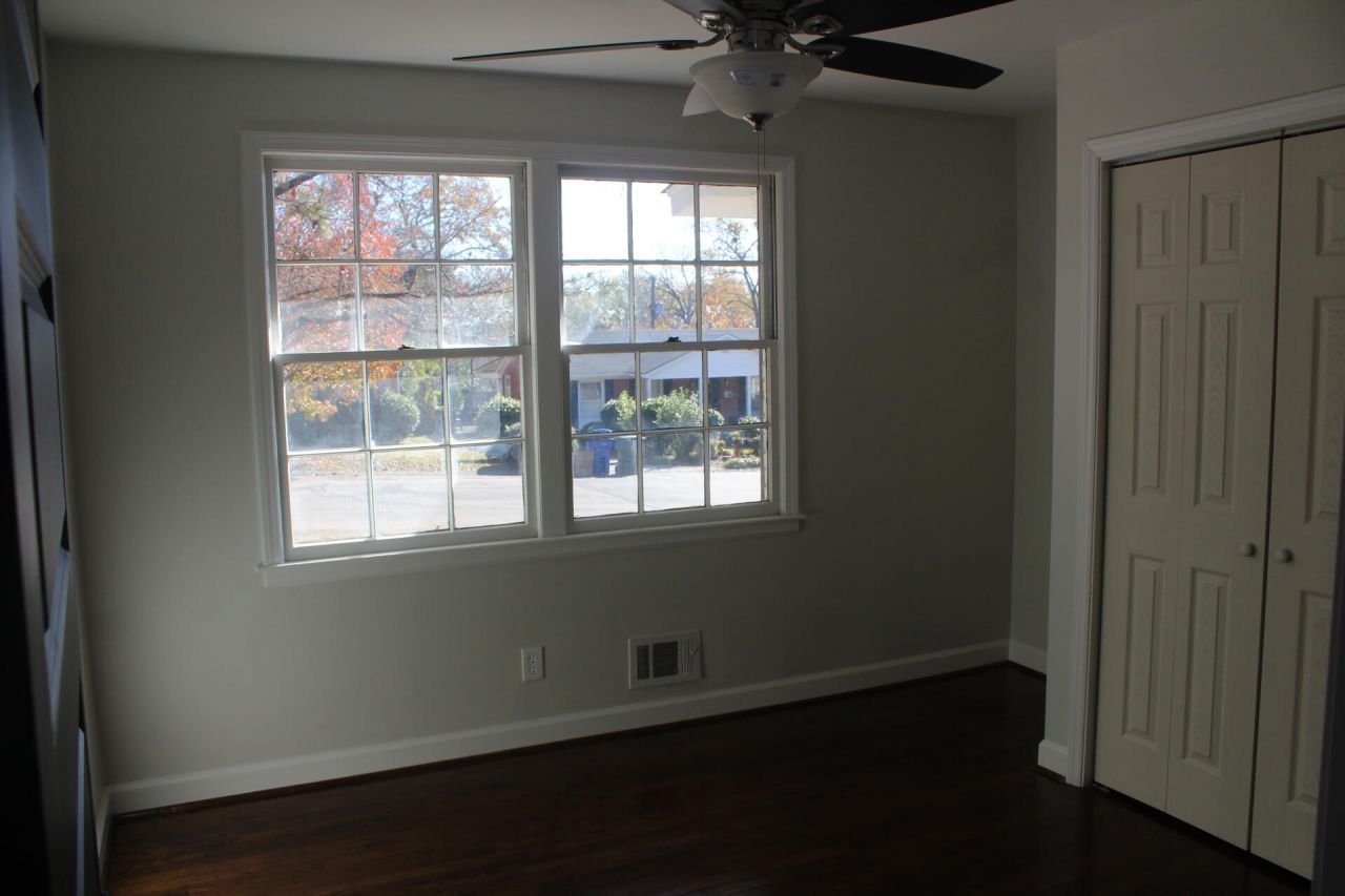 955 Laurie Lane Photo 11