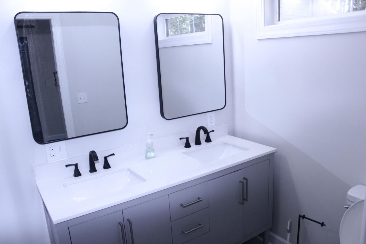 955 Laurie Lane Photo 14