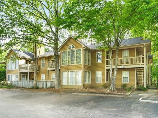 906 Country Park Drive SE, Smyrna, GA 30080