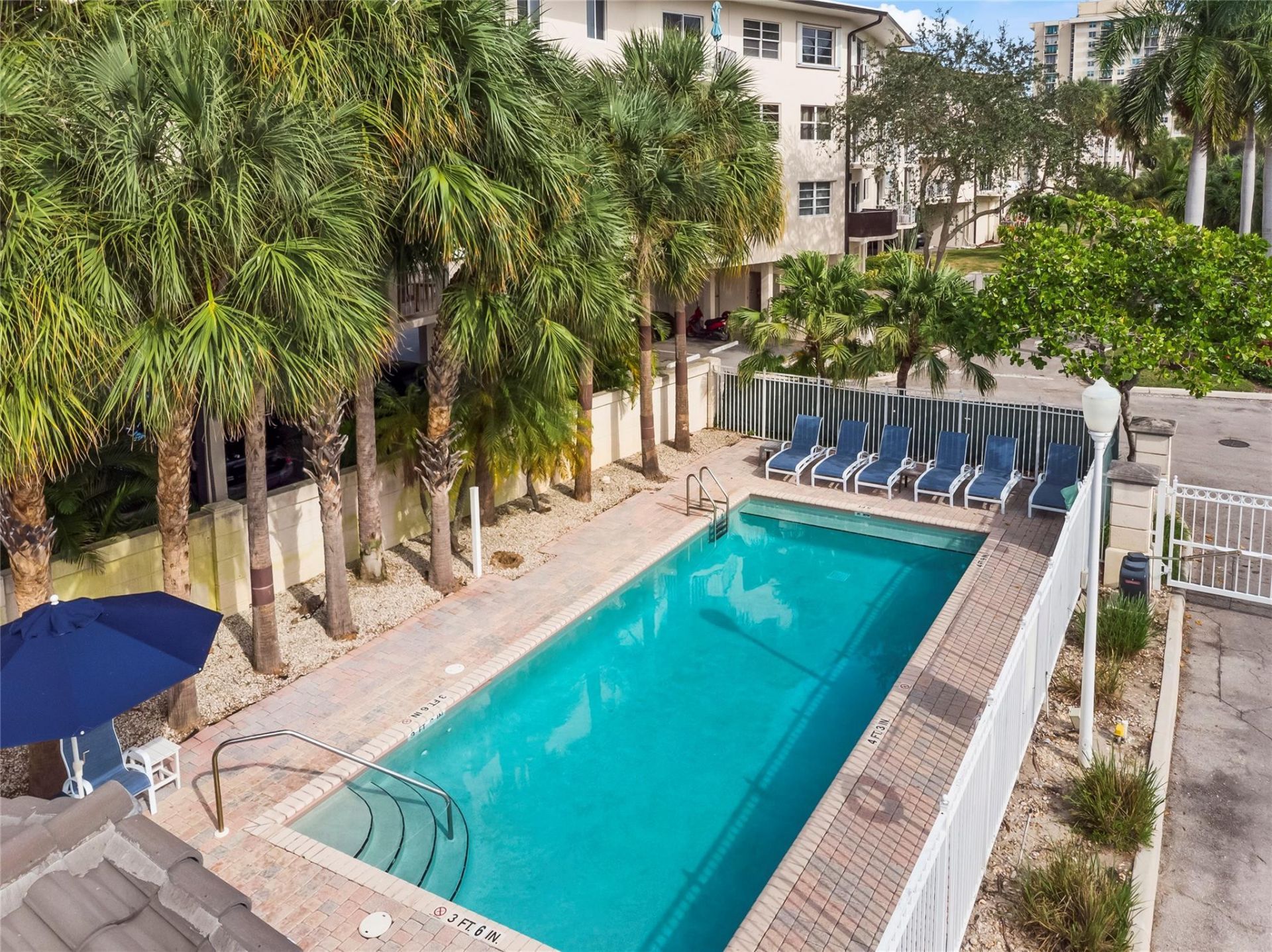 1900 Oceanwalk Lane, Unit 136, Lauderdale by the Sea, FL 33062 Photo