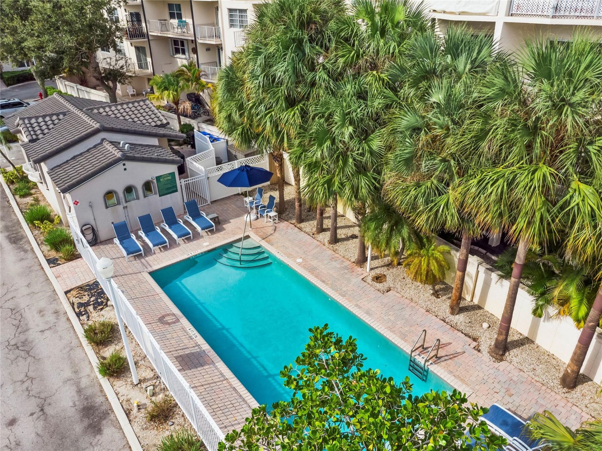 1900 Oceanwalk Lane, Unit 136, Lauderdale by the Sea, FL 33062 Photo