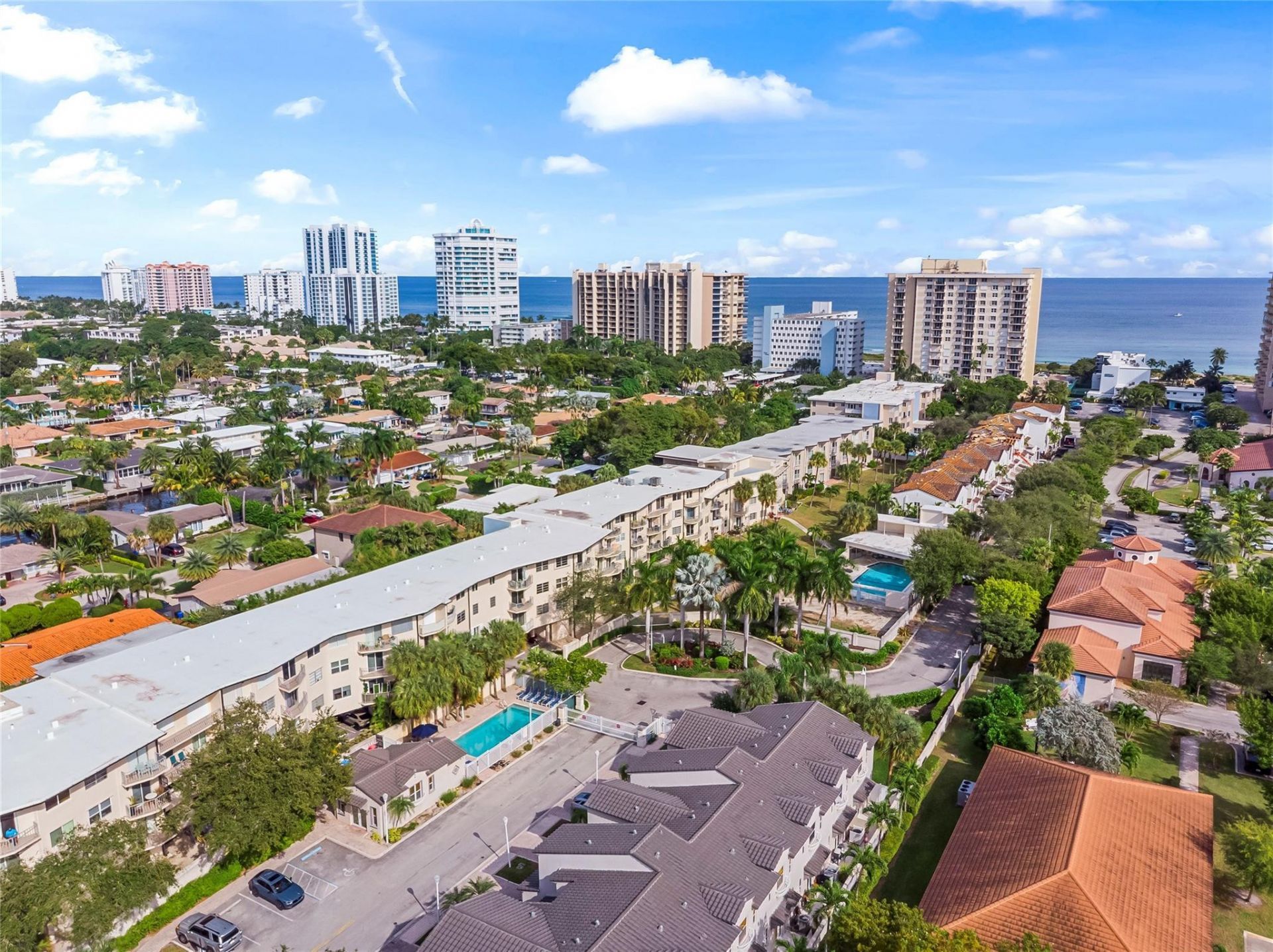 1900 Oceanwalk Lane, Unit 136, Lauderdale by the Sea, FL 33062 Photo