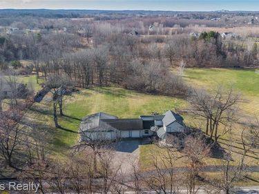 9198 Hegel Road, Atlas Twp, MI 48438