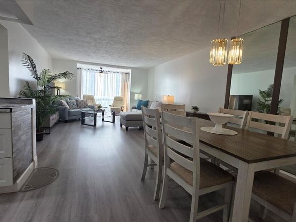 2831 Somerset Dr, Unit 105, Lauderdale Lakes, FL 33311