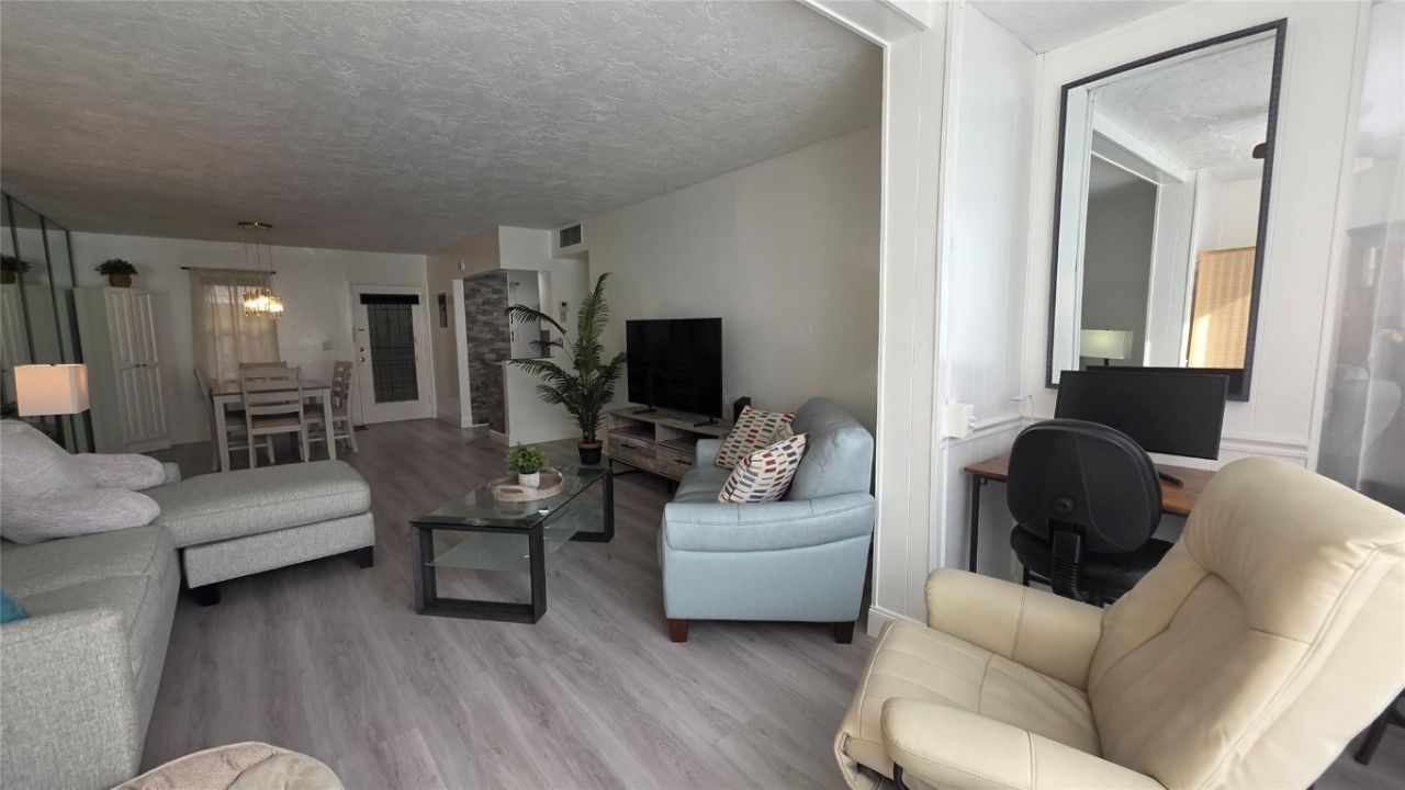 2831 Somerset Drive, Unit 105, Lauderdale Lakes, FL 33311 Photo