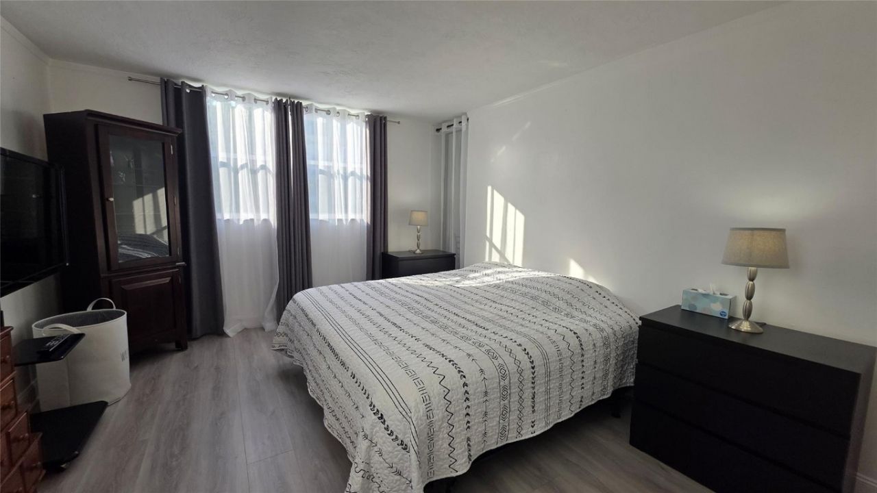 2831 Somerset Drive, Unit 105, Lauderdale Lakes, FL 33311 Photo