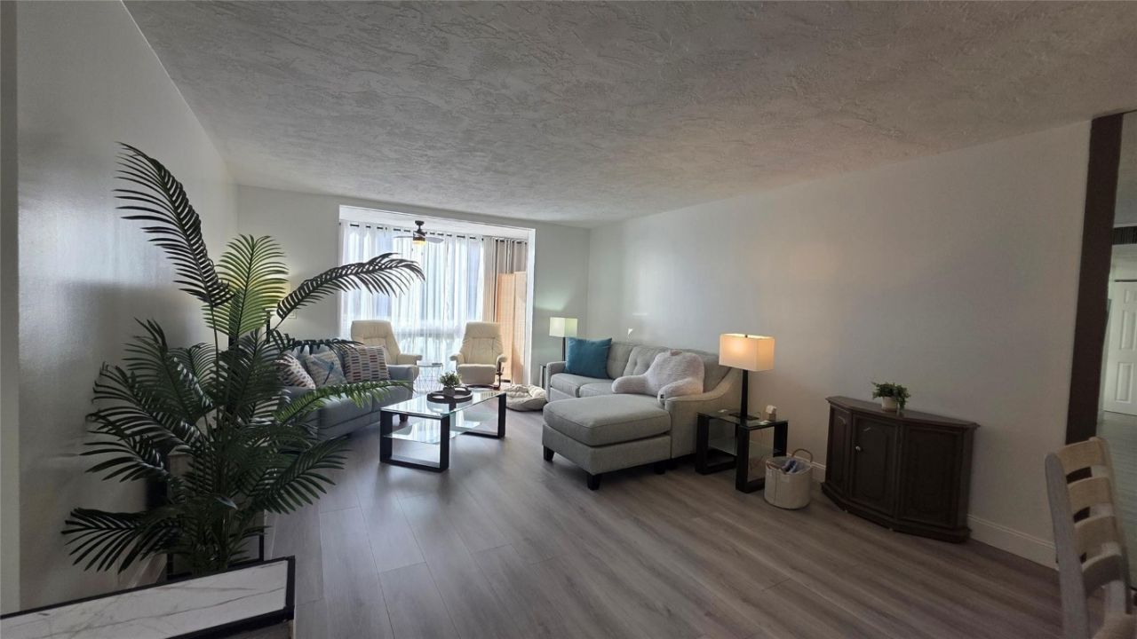 2831 Somerset Drive, Unit 105, Lauderdale Lakes, FL 33311 Photo