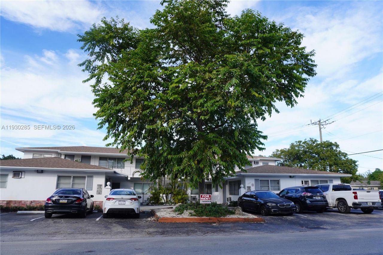749 SE 15th St, Unit 10, Fort Lauderdale, FL 33316 Photo