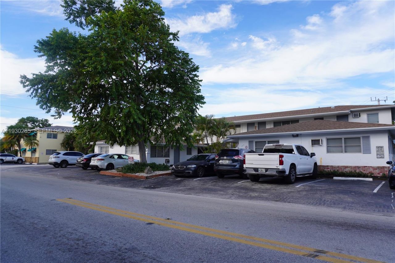 749 SE 15th St, Unit 10, Fort Lauderdale, FL 33316 Photo