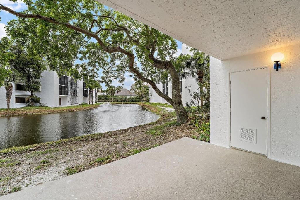 1605 S Us Highway 1, Unit B104, Jupiter, FL 33477 Photo