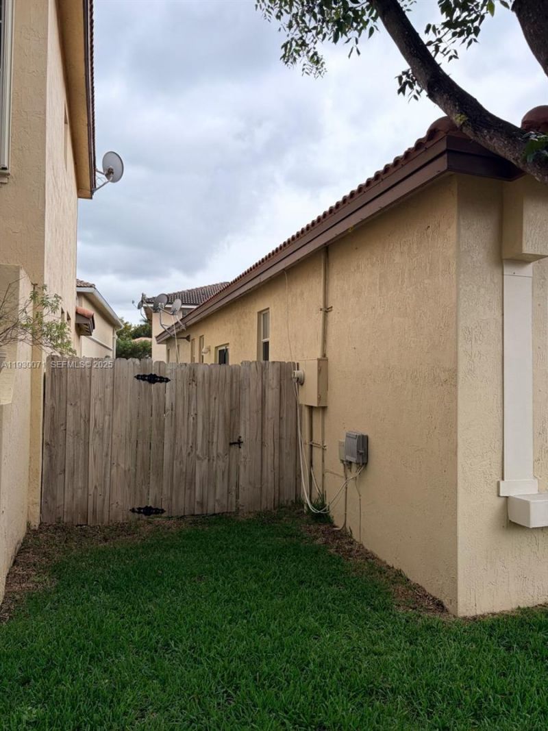 4316 NW 113th Ct, Doral, FL 33178 Photo