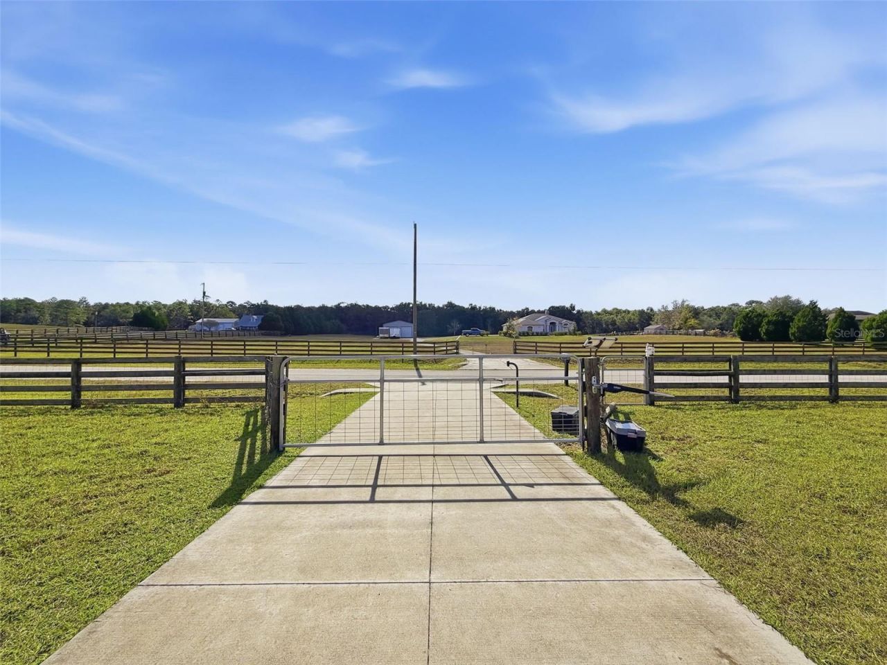 8423 E Zephyr Wing Court, Floral City, FL 34436 Photo