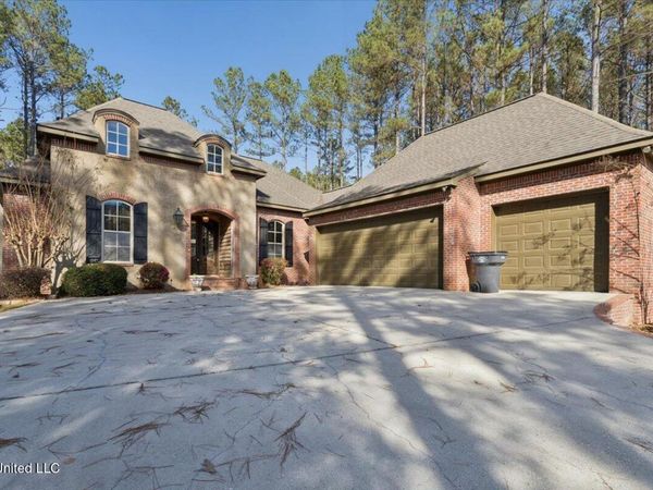 10 Magnolia Crossing Road, Sumrall, MS 39482