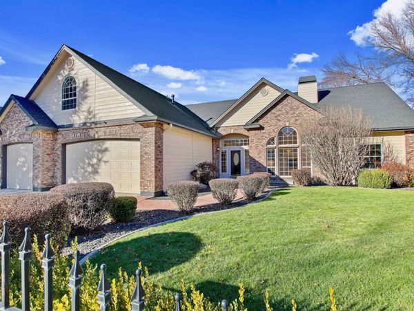 2297 N Chandra Way, Meridian, ID 83642