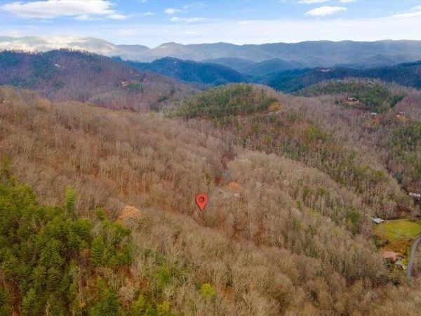6 Deep Spring Lane, Unit 6, Sevierville, TN 37862