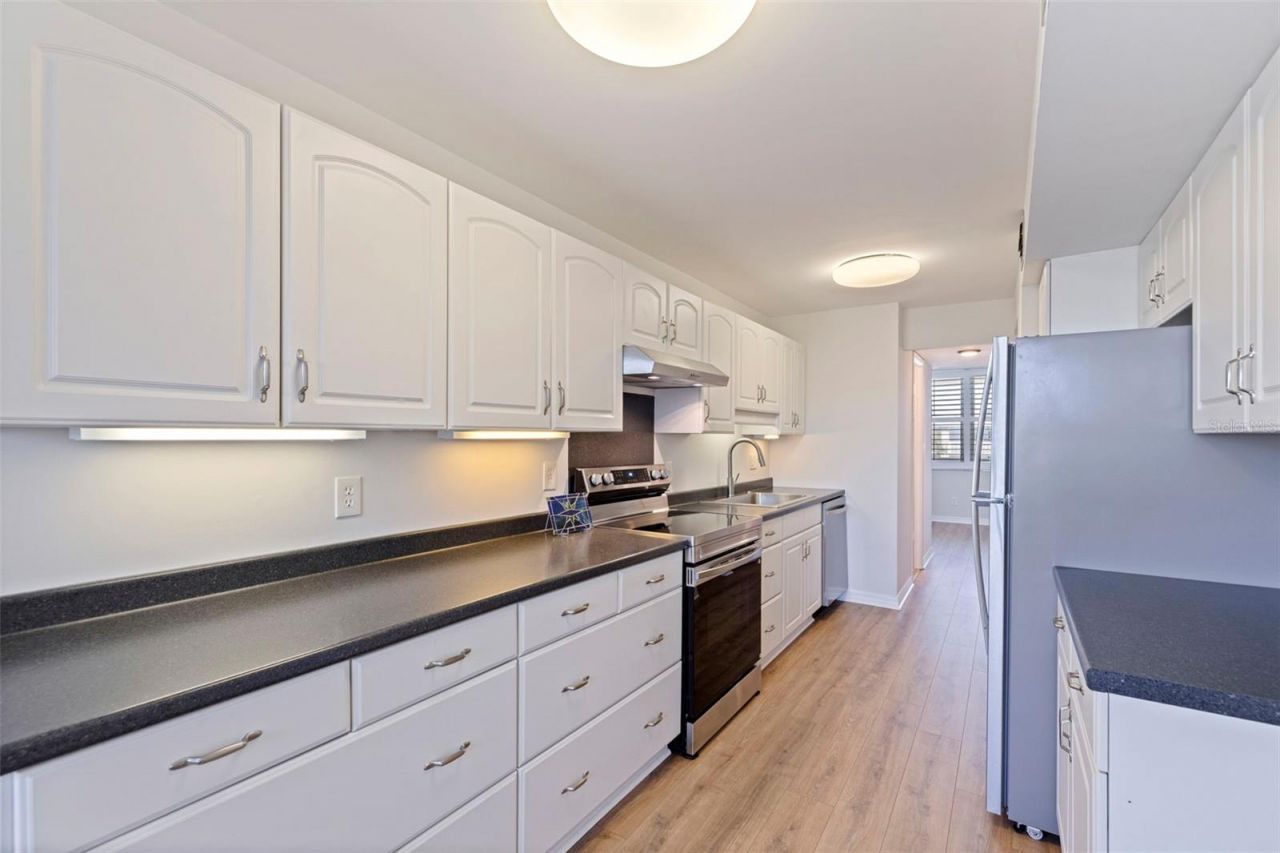 4890 Bay Street Ne, Unit 330, Saint Petersburg, FL 33703 Photo