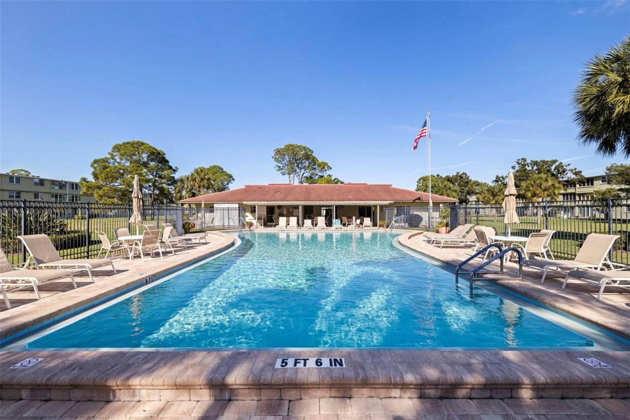 4890 Bay Street Ne, Unit 330, Saint Petersburg, FL 33703 Photo