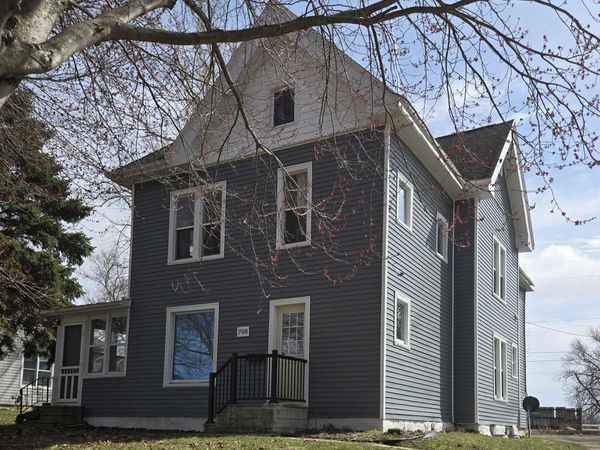 708 Park Street, Reinbeck, IA 50669