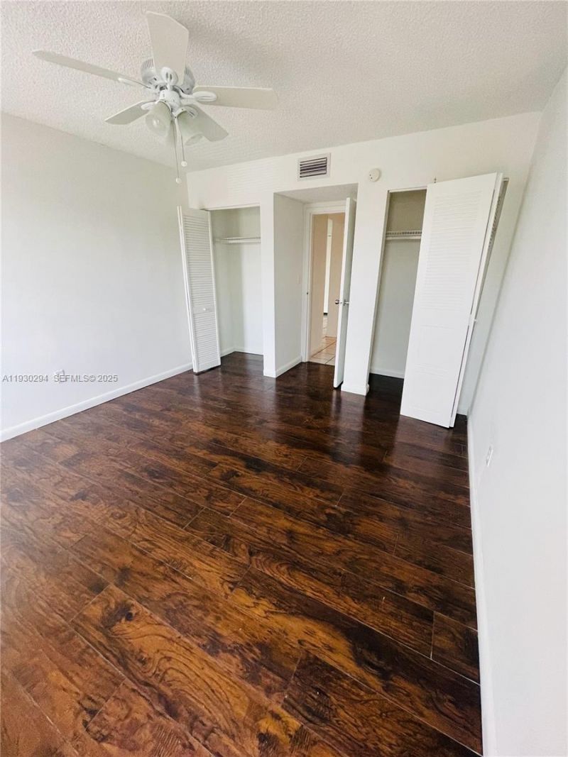 4848 NW 24th Ct, Unit 318, Lauderdale Lakes, FL 33313 Photo