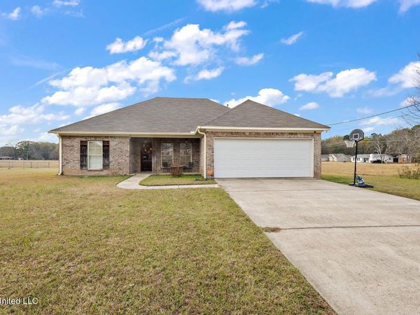 612 Woodland Drive, Canton, MS 39046