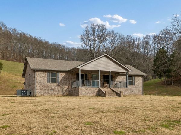 76 Cathcart Rd, Frankewing, TN 38459