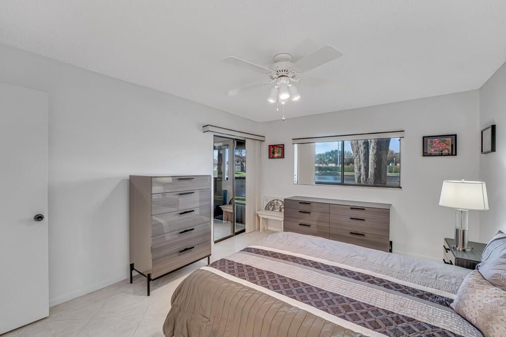 15301 Pembridge Avenue, Unit 49, Delray Beach, FL 33484 Photo