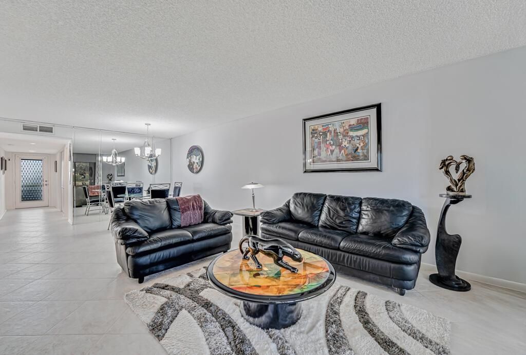 15301 Pembridge Avenue, Unit 49, Delray Beach, FL 33484 Photo