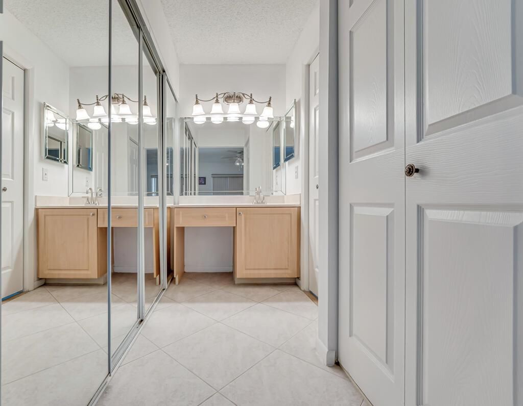 15301 Pembridge Avenue, Unit 49, Delray Beach, FL 33484 Photo