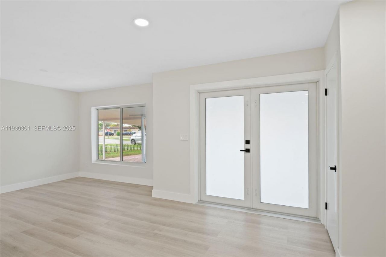 12030 SW 29th Ter, Miami, FL 33175 Photo