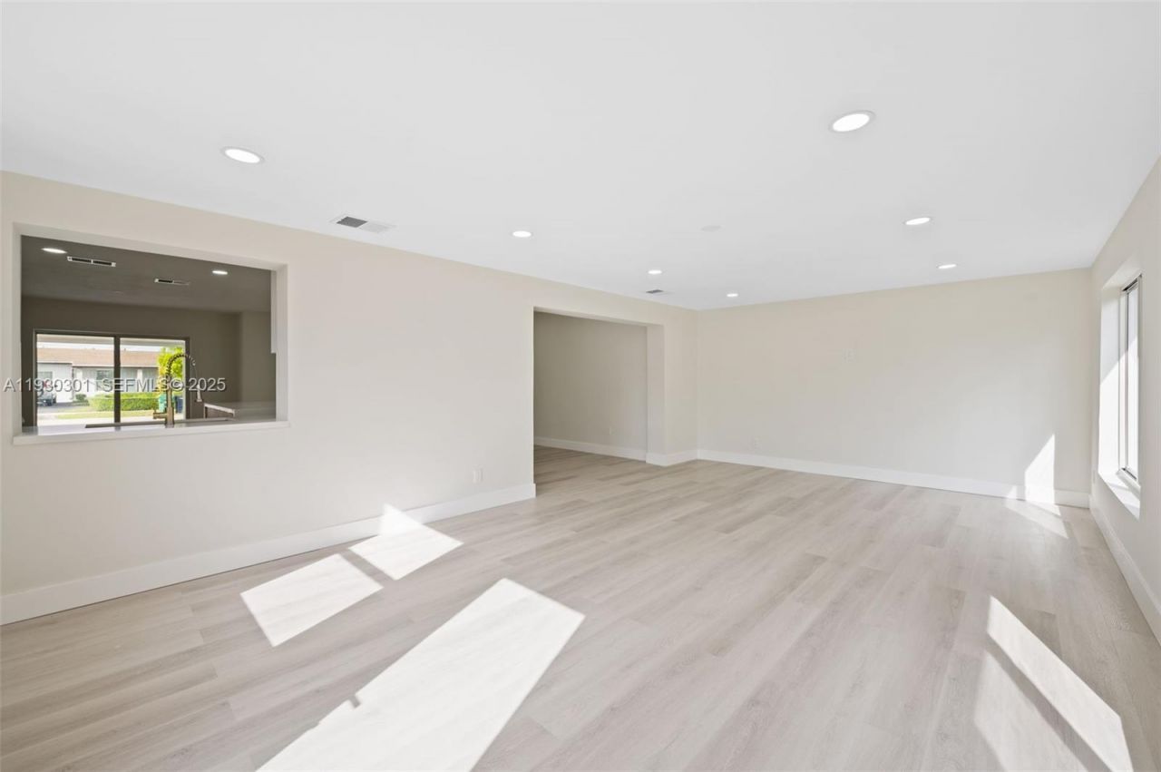 12030 SW 29th Ter, Miami, FL 33175 Photo