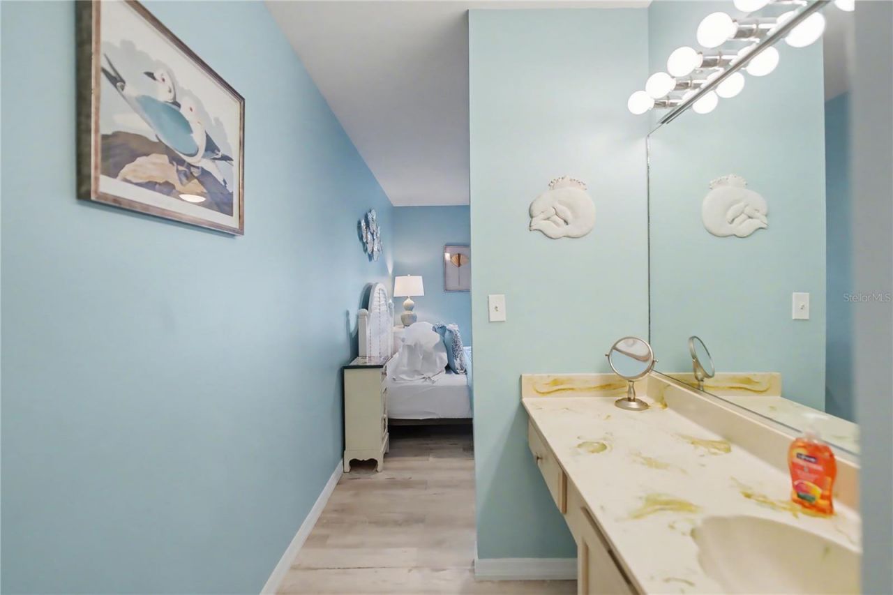 6157 Midnight Pass Road, Unit E23, Sarasota, FL 34242 Photo