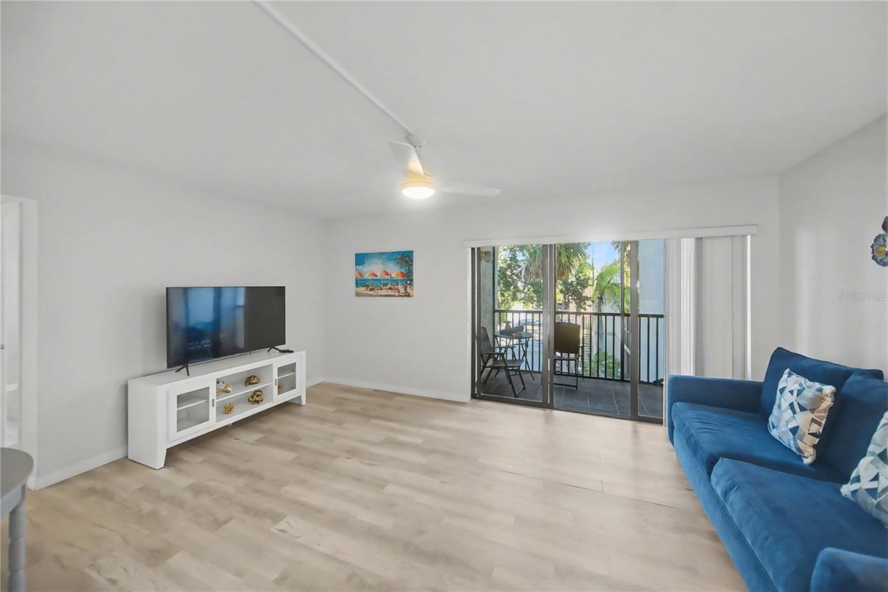 6157 Midnight Pass Road, Unit E23, Sarasota, FL 34242 Photo