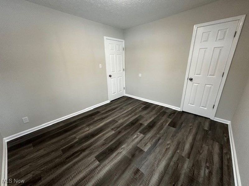 1697 Hawthorne Drive, Cleveland, OH 44124 Photo 13