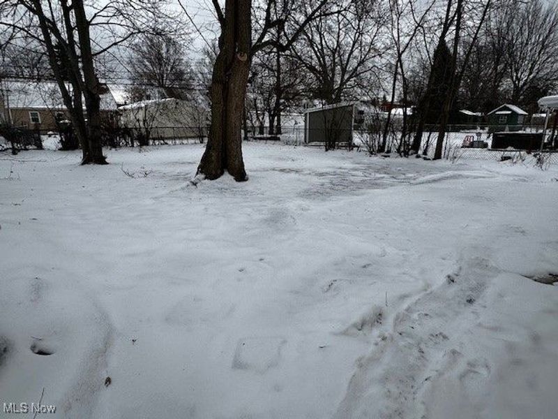 1697 Hawthorne Drive, Cleveland, OH 44124 Photo 3