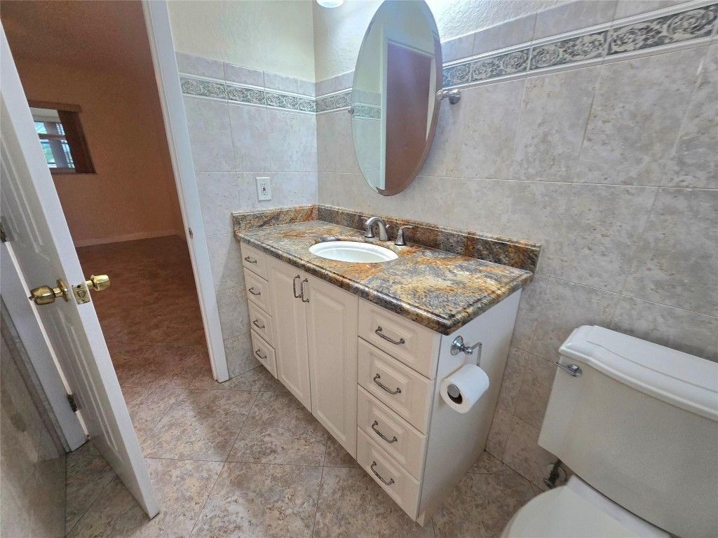 3531 NW 50th Avenue, Unit 609, Lauderdale Lakes, FL 33319 Photo
