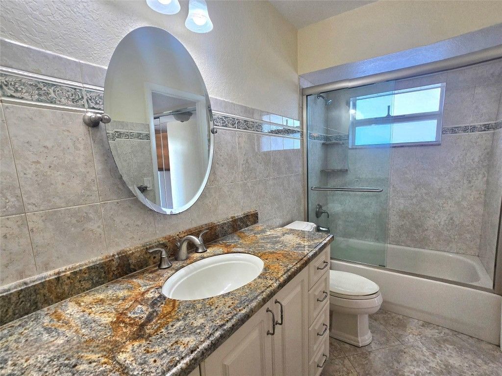 3531 NW 50th Avenue, Unit 609, Lauderdale Lakes, FL 33319 Photo