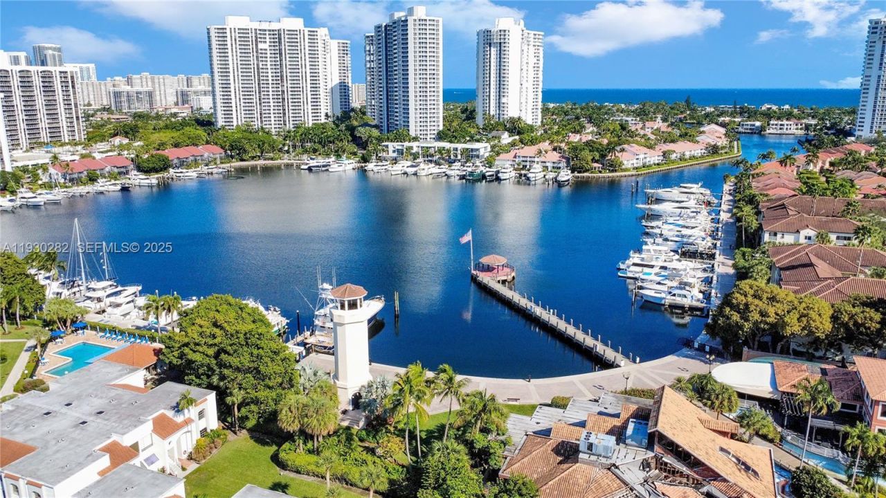 3553 Magellan Cir, Unit 317-1, Aventura, FL 33180 Photo